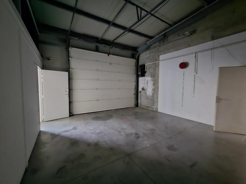 Local d'activités - 250 m² - 5 pièces