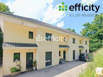 Maison - 232 m² - 12 pièces