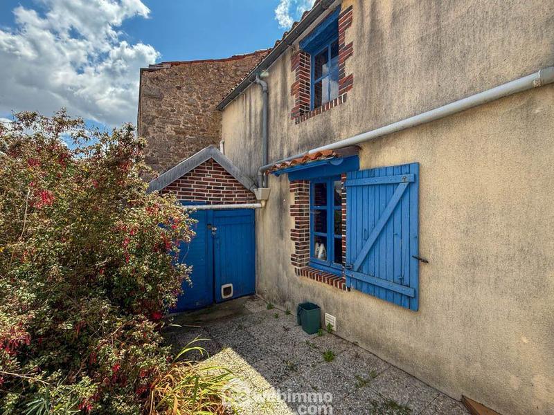 Maison - 104 m² - 5 pièces