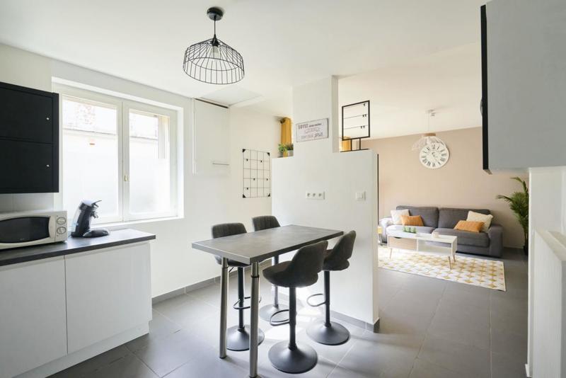 Maison - 104 m² - 5 pièces