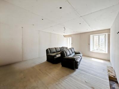 Maison - 185 m² - 8 pièces