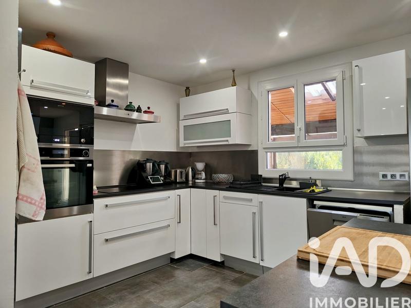 Maison - 103 m² - 5 pièces