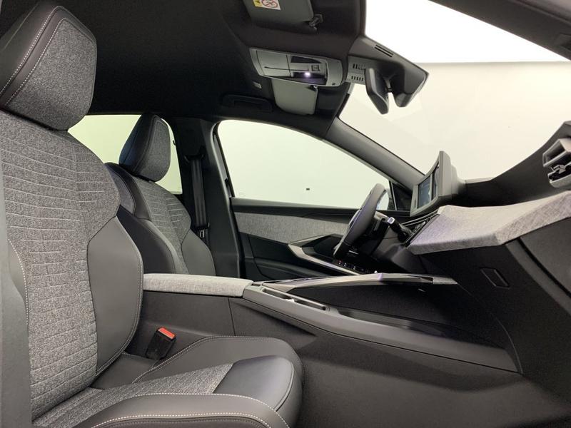 Peugeot 3008 Allure Hybrid 145 e-Dsc6 + Pack 360 Vision &amp; Drive Assist + Panoramic Navigation