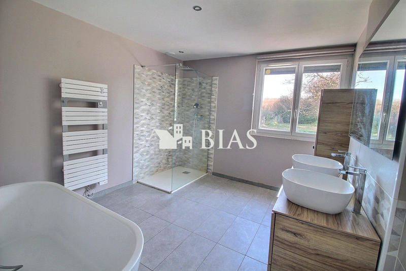 Maison - 103 m² - 5 pièces