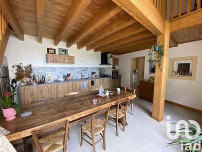 Maison - 200 m² - 6 pièces