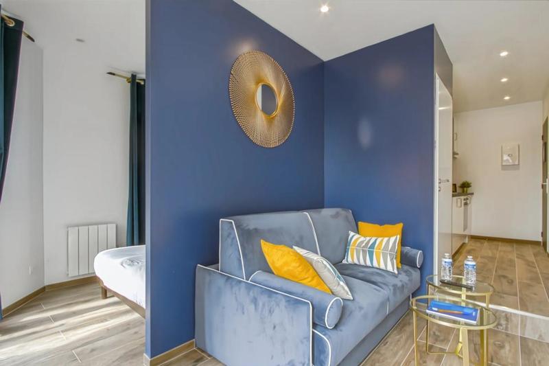 Appartement - 98 m² - 8 pièces