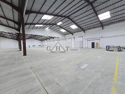 Entrepôt - 5 524 m²