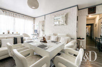 Appartement - 82 m² - 4 pièces