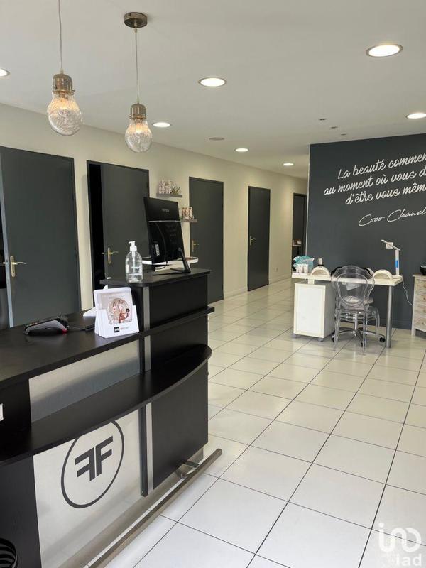 Local commercial - 110 m²