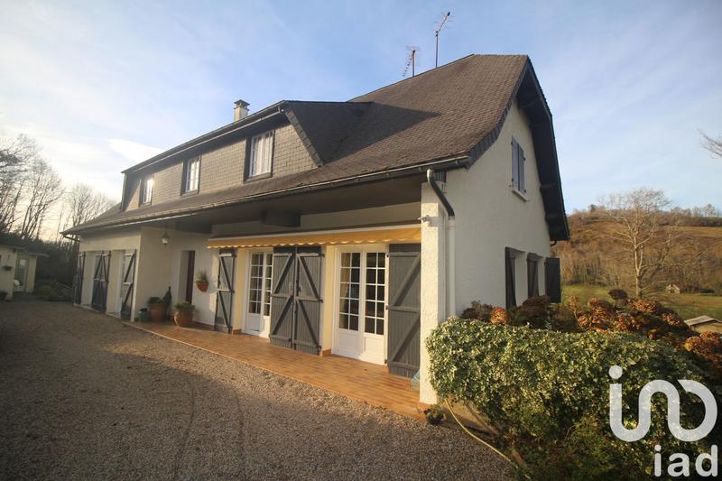 Maison - 187 m² - 7 pièces