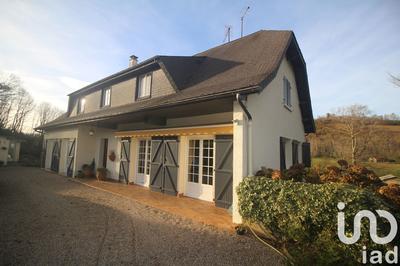 Maison - 187 m² - 7 pièces