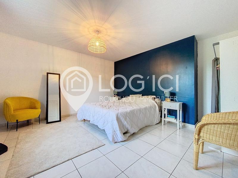 Maison - 202 m² - 7 pièces