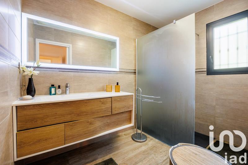 Maison - 138 m² - 5 pièces