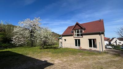 Maison - 160 m² - 7 pièces