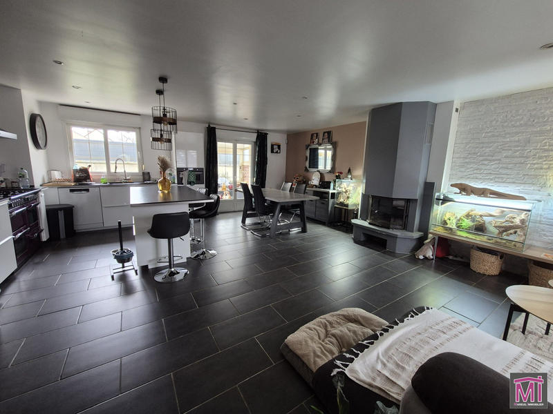 Villa - 90 m² - 5 pièces