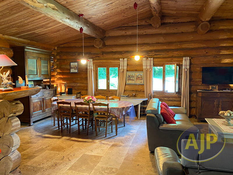 Maison - 135 m² - 5 pièces