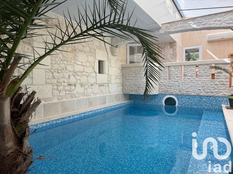 Maison - 387 m² - 10 pièces