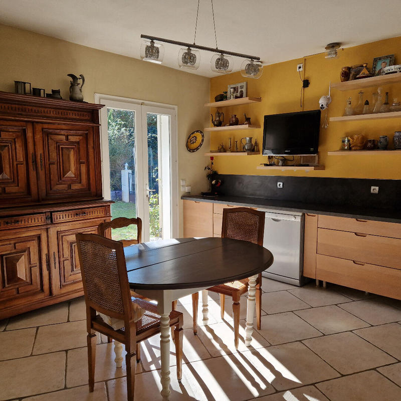 Maison - 205 m² - 8 pièces