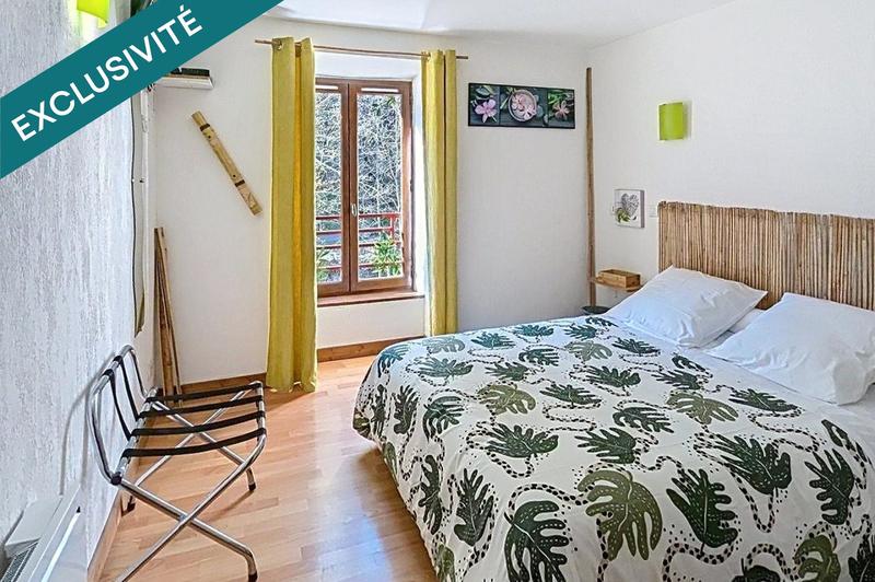 Local commercial - 1 005 m² - 35 pièces