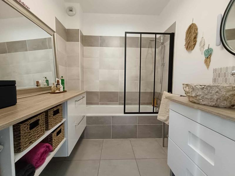 Appartement - 75 m² - 3 pièces