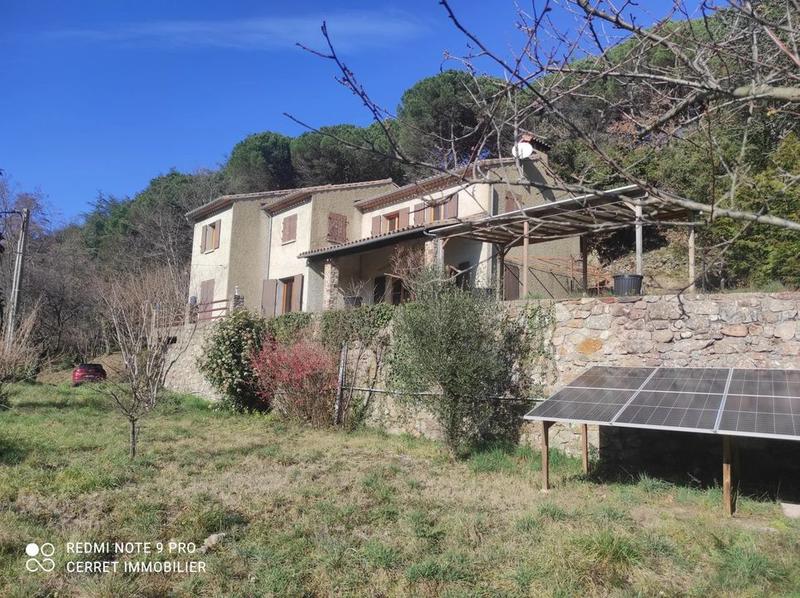 Maison traditionnelle - 209 m²