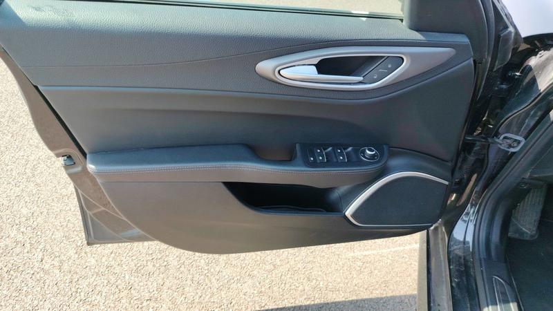 Alfa Romeo Giulia 2.2 Jtd 190 At8 Sprint - Toit ouvrant