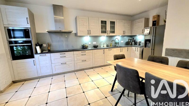 Maison de campagne - 340 m² - 8 pièces