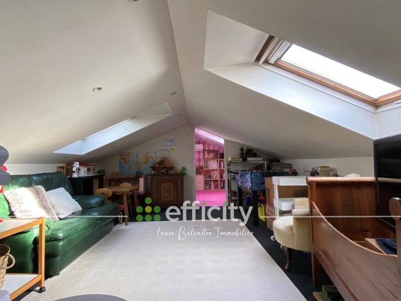 Maison - 160 m² - 8 pièces