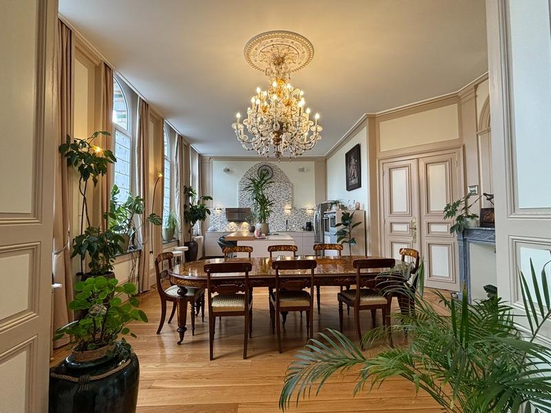 Maison bourgeoise - 336 m² - 12 pièces