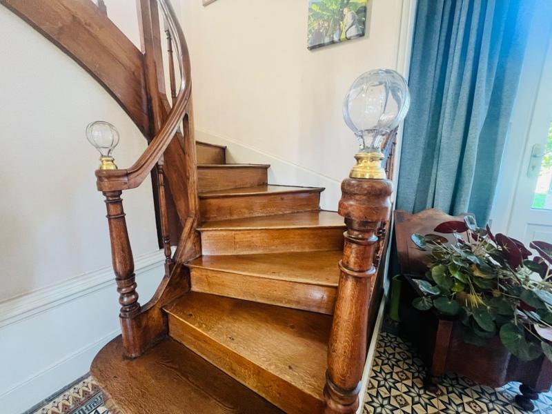 Maison de maîtres - 355 m² - 8 pièces