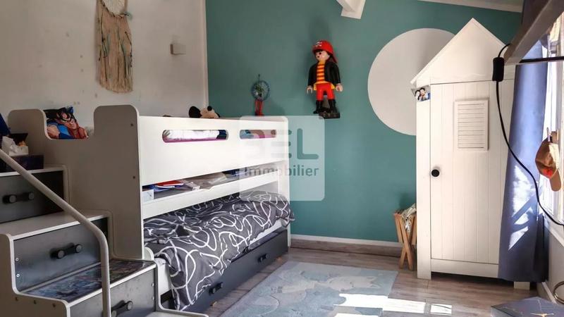 Villa - 198 m² - 6 pièces