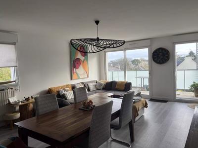 Appartement - 93 m² - 5 pièces