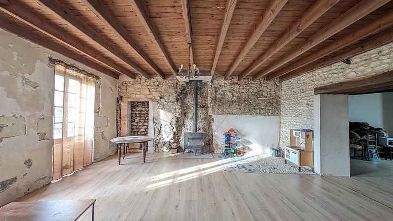 Maison - 150 m² - 4 pièces