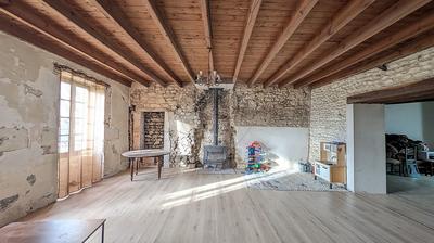 Maison - 150 m² - 4 pièces