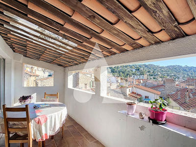 Appartement - 75 m² - 3 pièces