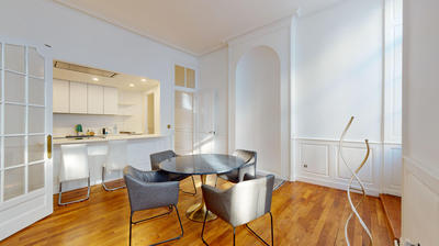 Appartement - 136 m² - 5 pièces