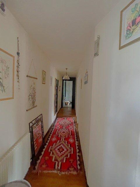 Maison - 278 m² - 10 pièces