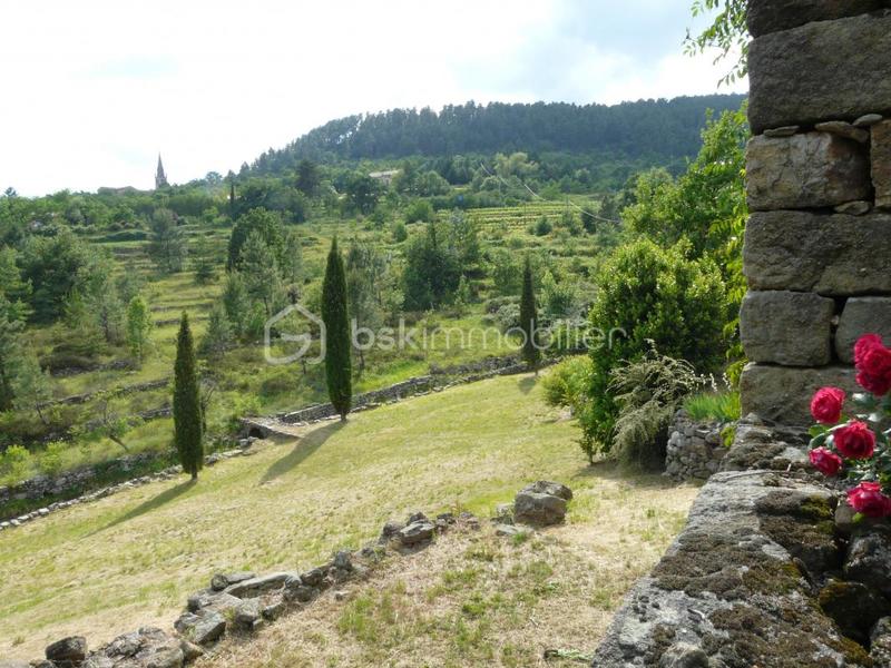 Propriété - 500 m² - 23 pièces