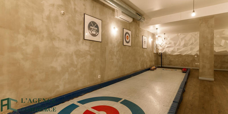 Fonds de commerce - Local commercial - 110 m²