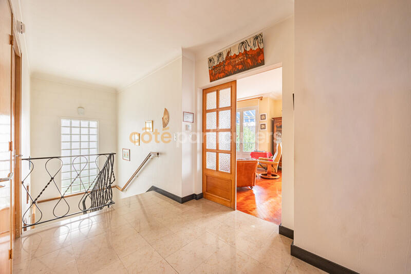 Maison - 150 m² - 9 pièces