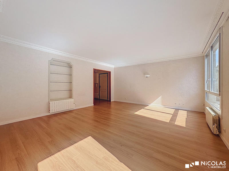 Appartement - 75 m² - 3 pièces