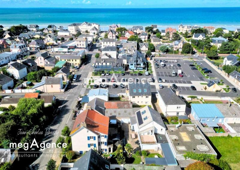 Maison - 180 m² - 7 pièces