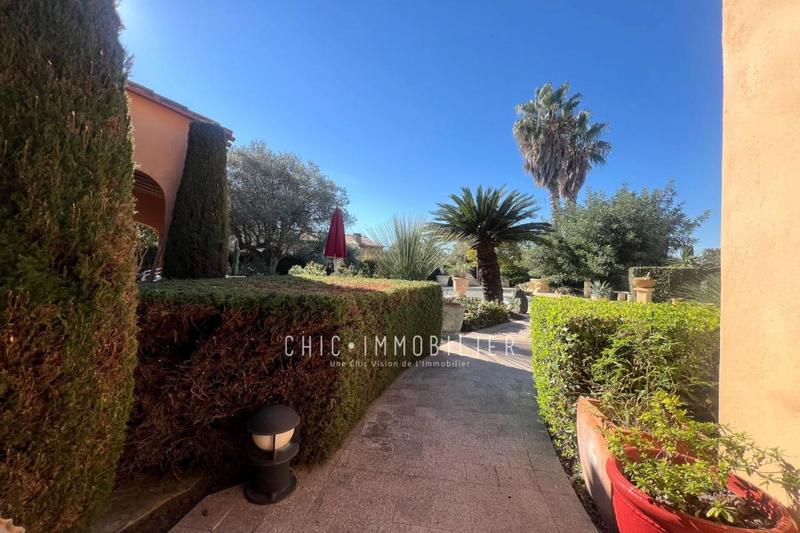 Maison - 208 m² - 6 pièces