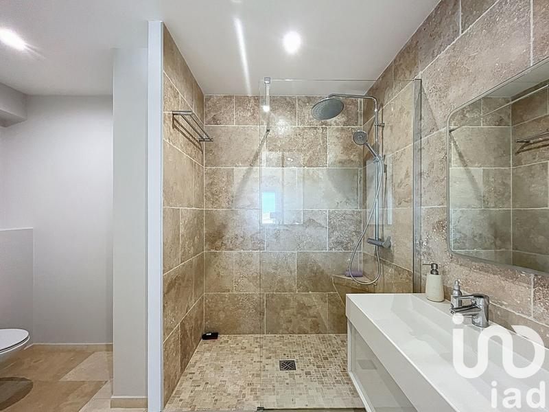 Appartement - 141 m² - 6 pièces