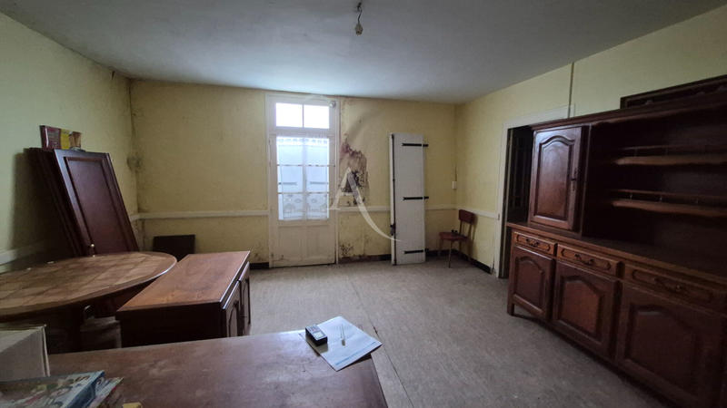 Maison - 142 m² - 8 pièces