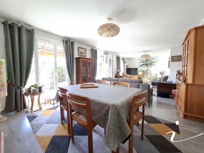 Maison - 111 m² - 5 pièces