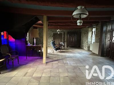 Maison - 238 m² - 7 pièces