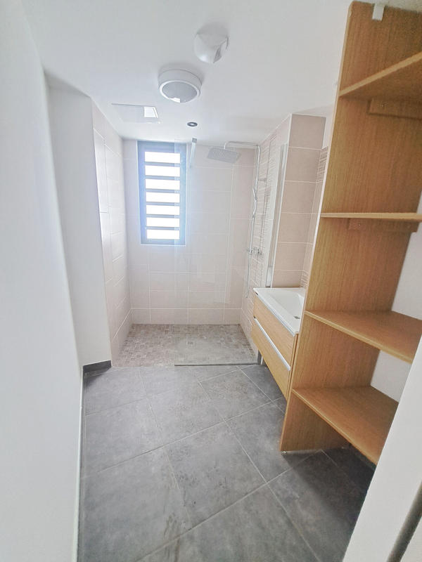 Appartement - 61 m² - 2 pièces