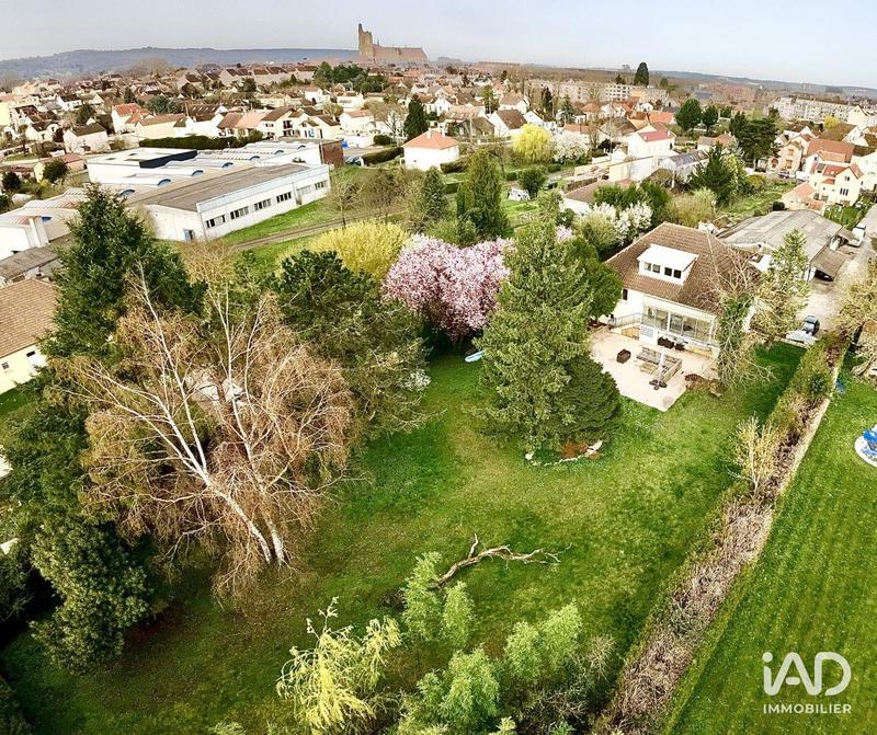 Maison - 247 m² - 5 pièces