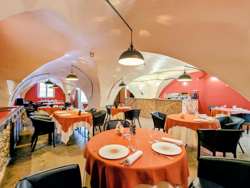 Fonds de commerce - Magasins - 183 m²